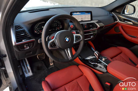 2021 BMW X4 M Competition, interior